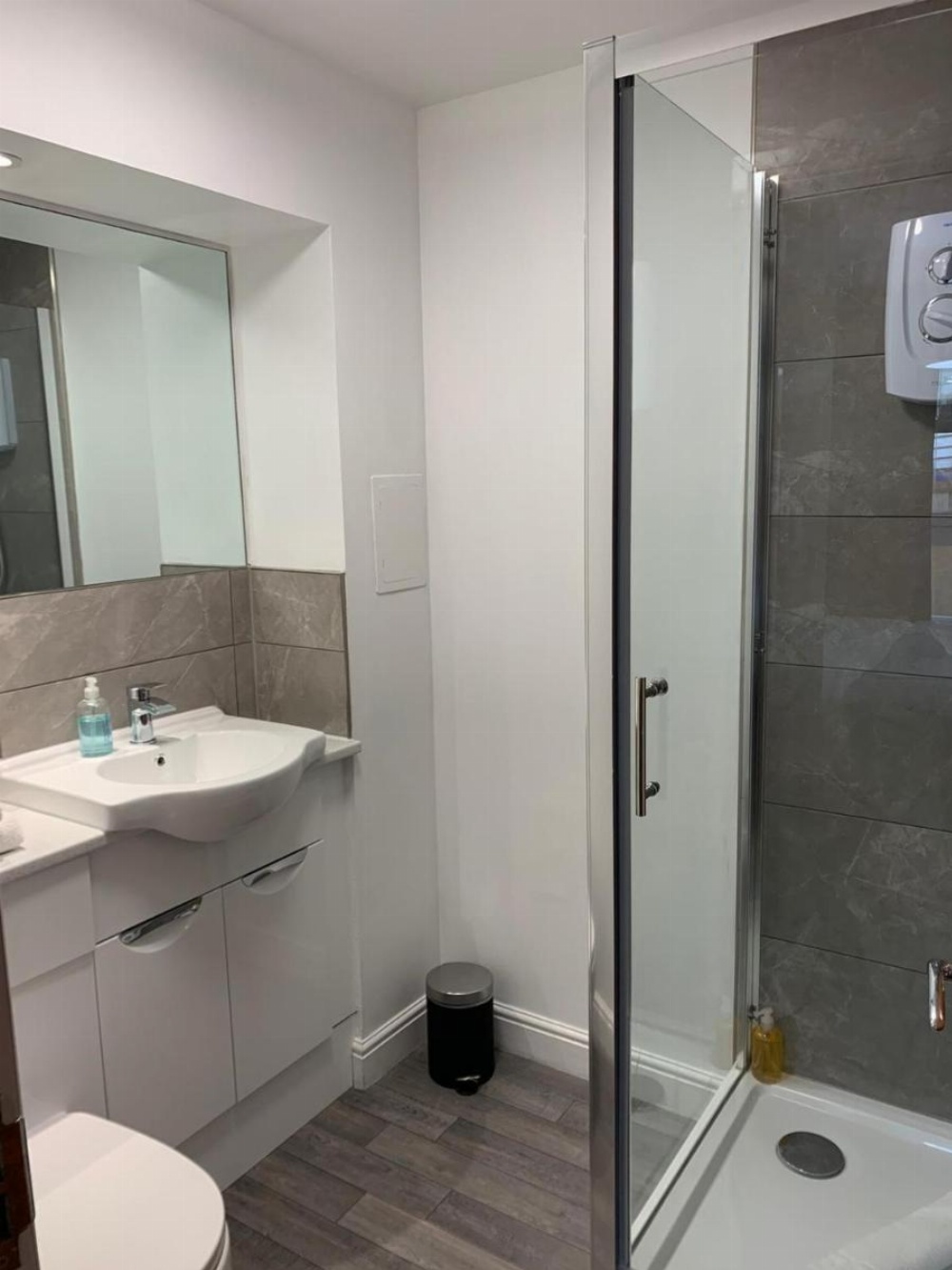 Room image 2